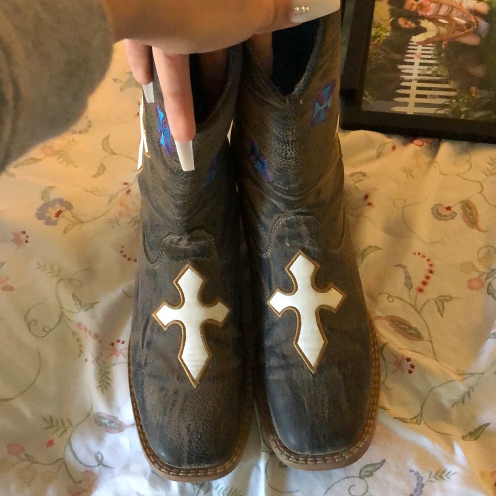 boots from cavenders
